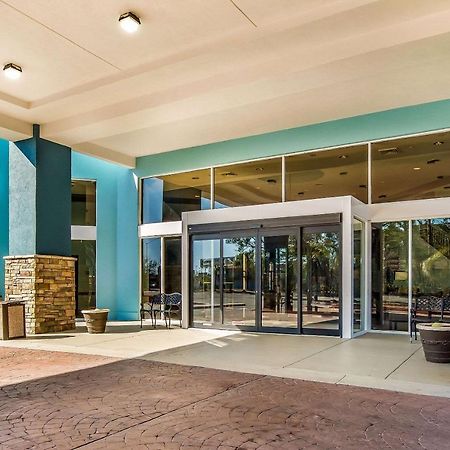Clarion Inn & Suites Флорънс Екстериор снимка