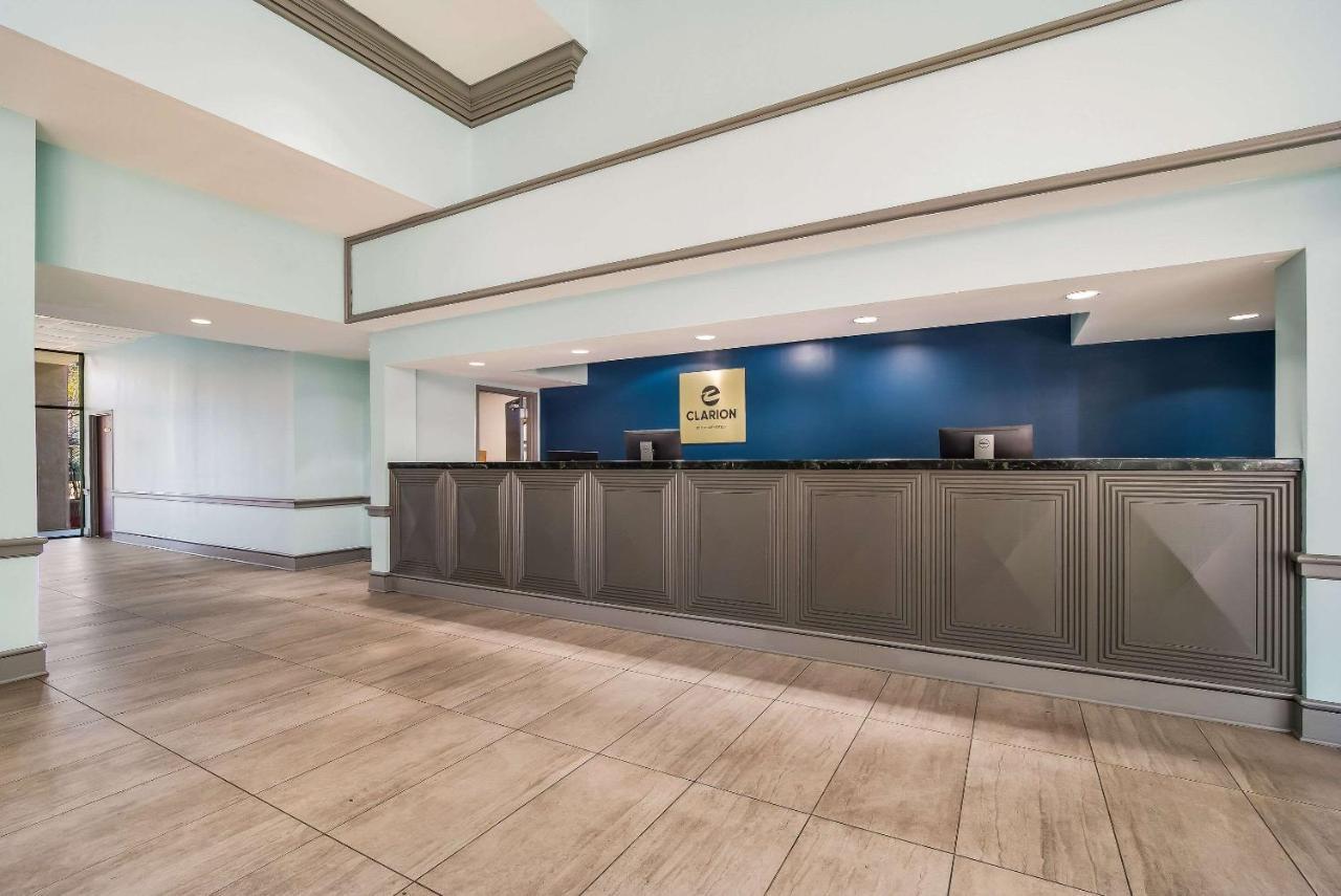 Clarion Inn & Suites Флорънс Екстериор снимка