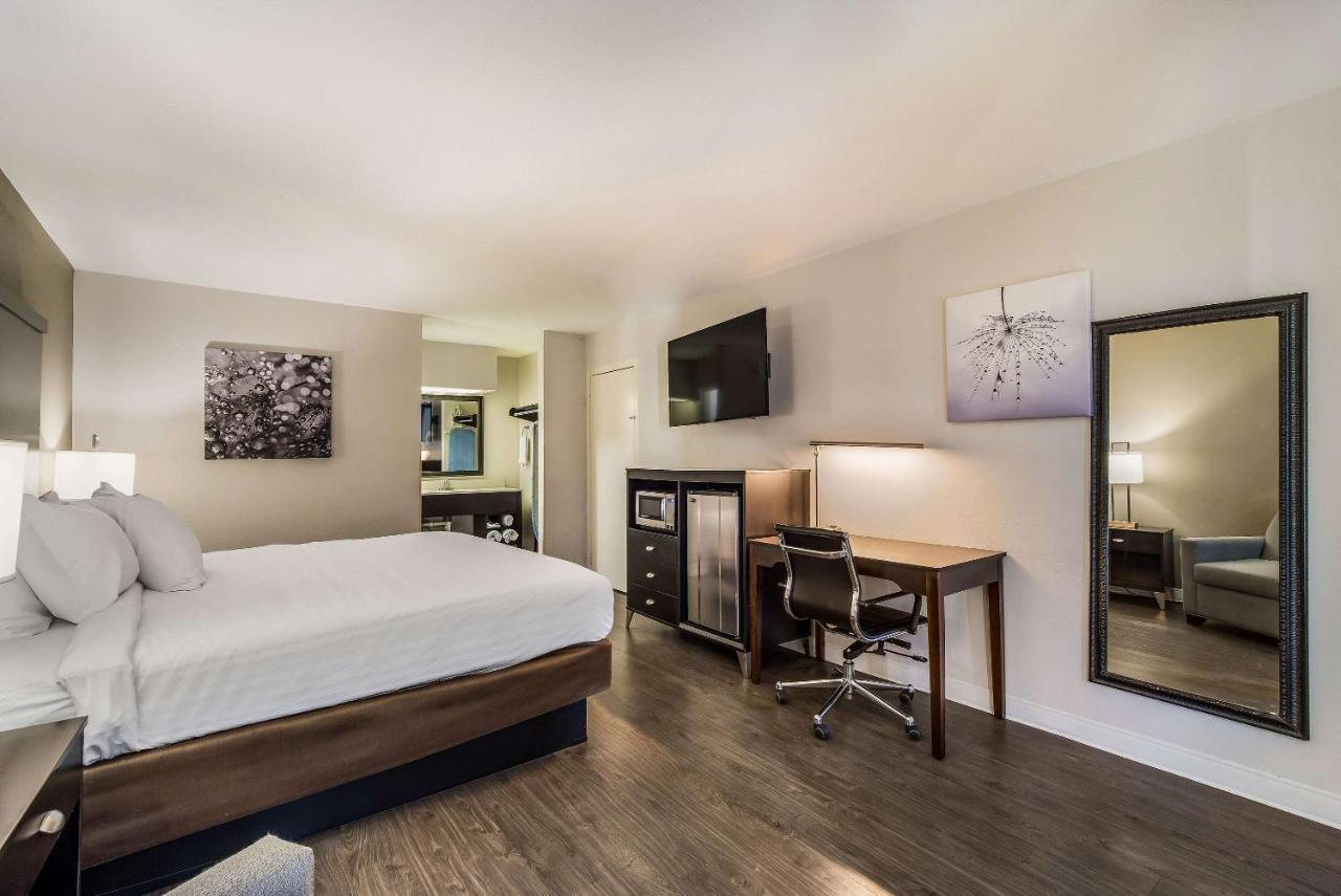 Clarion Inn & Suites Флорънс Екстериор снимка
